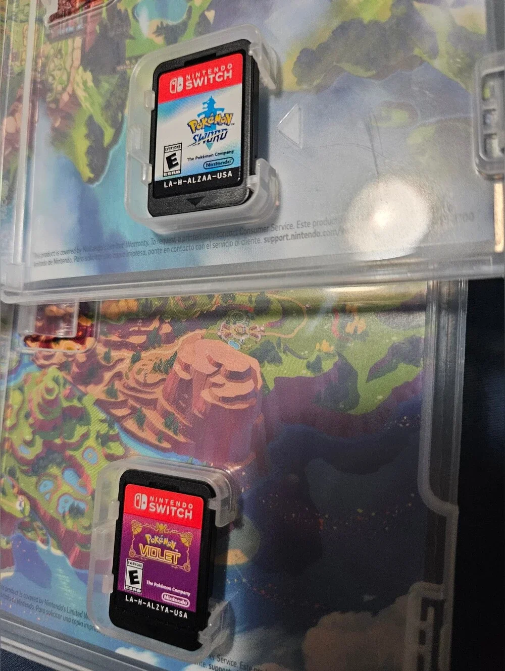 Pokemon Violet and Pokemon Sword Swirch Games - Picture 4 of 7
